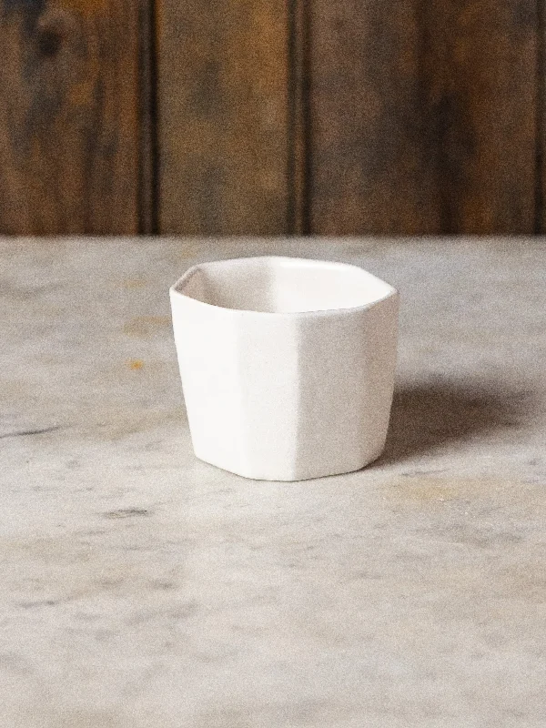 Small Formation Cup in frost white